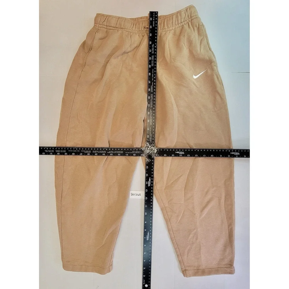 Nike Women's Tan Fleece Cropped Sweatpants Drawstring Waist Casual Comfy‎ Small